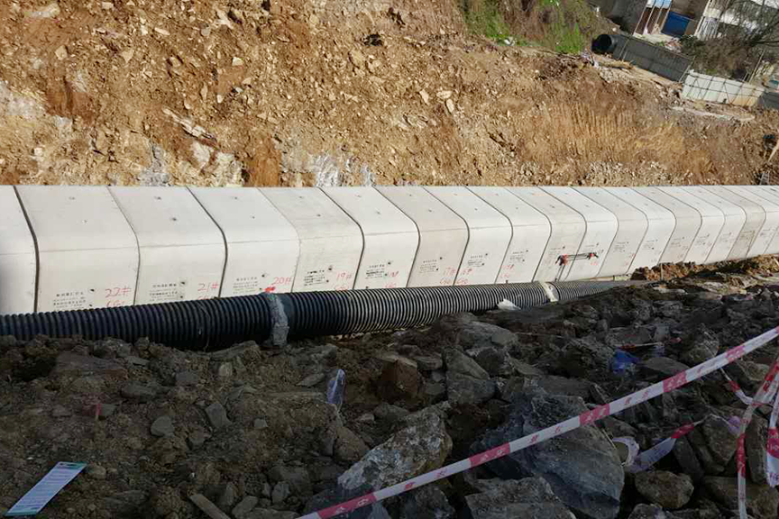 中鐵(tiě)城(chéng)建工(gōng)地(dì)施工(gōng)（方涵）